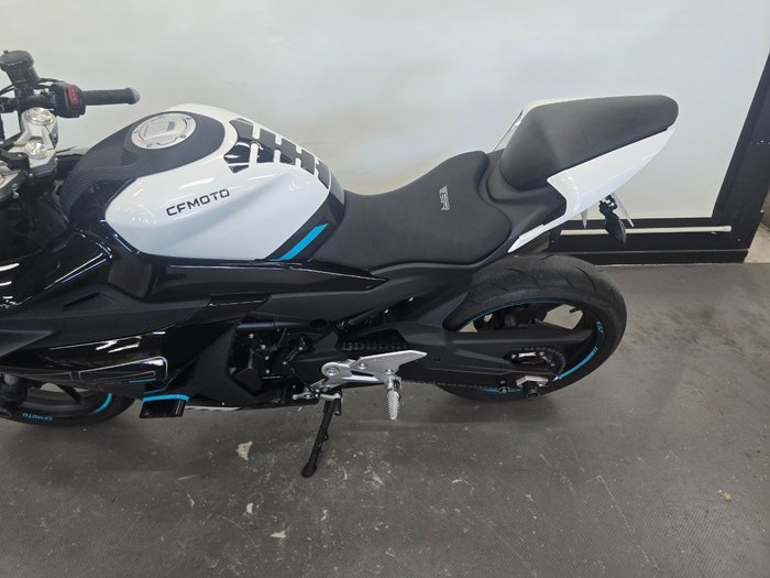 2024 CFMOTO 450 SR ABS NEBULA BLACK