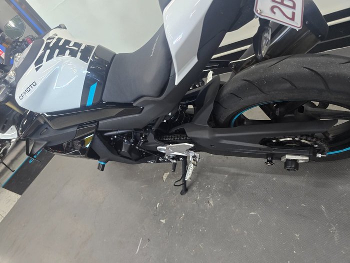 2024 CFMOTO 450 SR ABS NEBULA BLACK