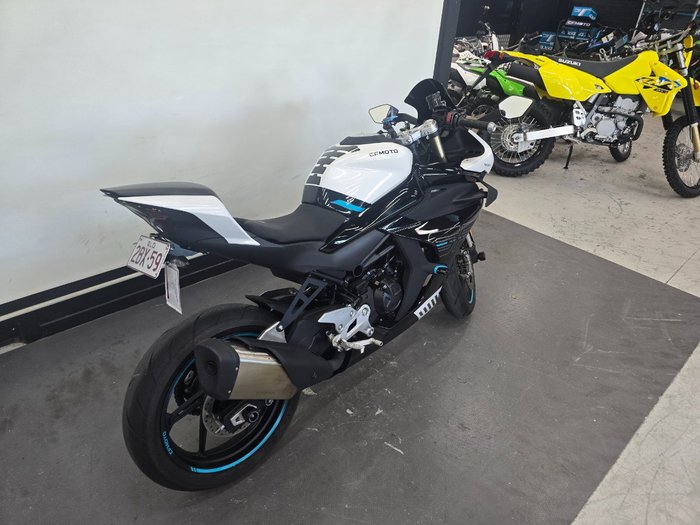 2024 CFMOTO 450 SR ABS NEBULA BLACK