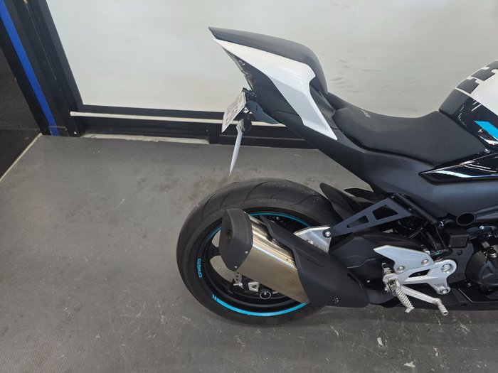 2024 CFMOTO 450 SR ABS NEBULA BLACK