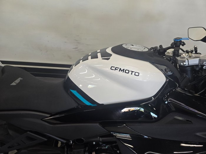 2024 CFMOTO 450 SR ABS NEBULA BLACK
