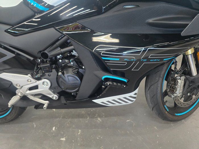 2024 CFMOTO 450 SR ABS NEBULA BLACK