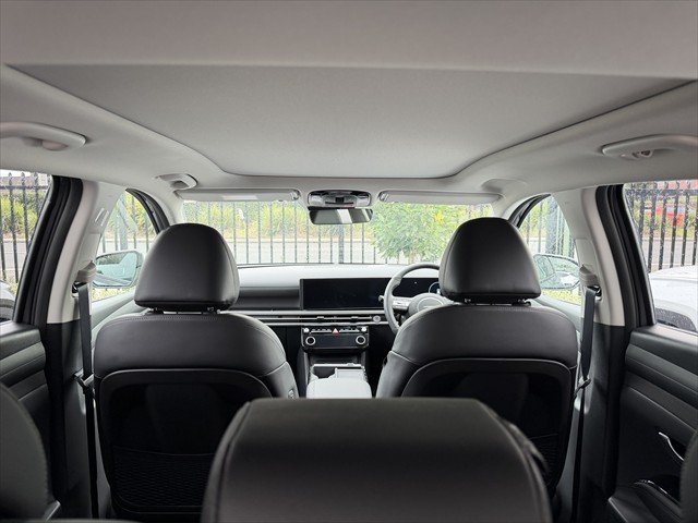 2026 Hyundai Tucson Hybrid Premium