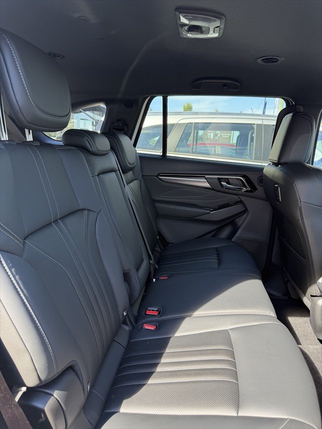 2025 Isuzu MU-X LS-T