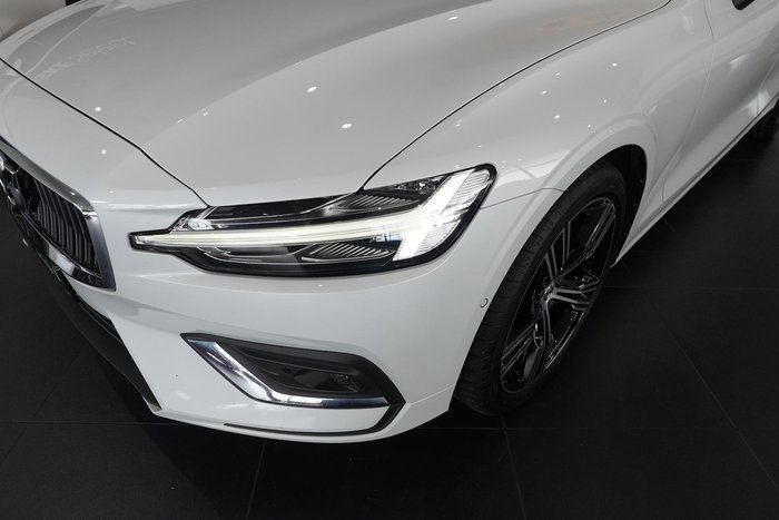 2022 Volvo S60 B5 Inscription