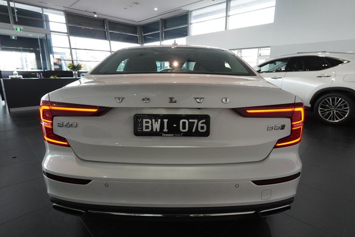 2022 Volvo S60 B5 Inscription