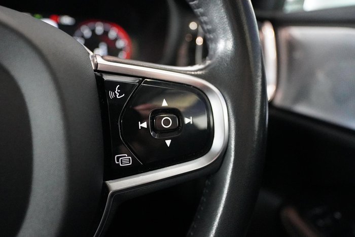 2022 Volvo S60 B5 Inscription