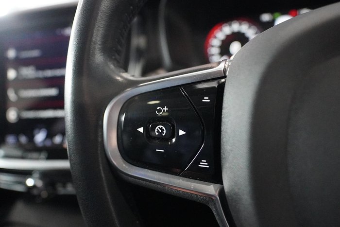 2022 Volvo S60 B5 Inscription
