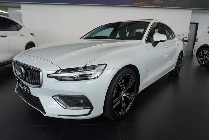 2022 Volvo S60