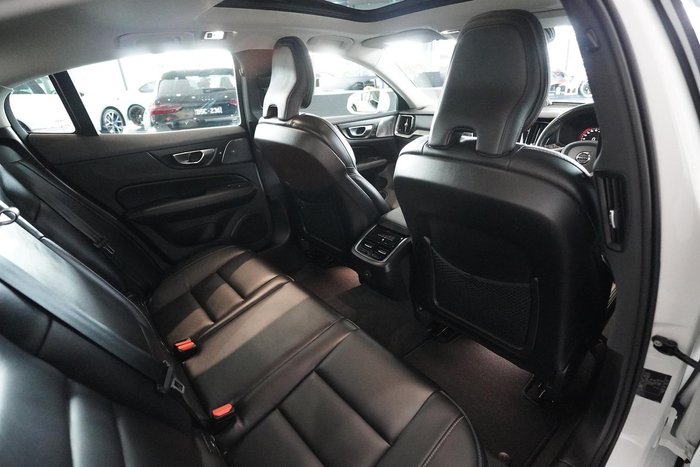 2022 Volvo S60 B5 Inscription