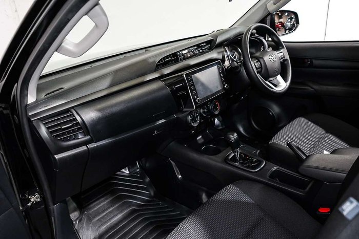 2023 Toyota Hilux Workmate