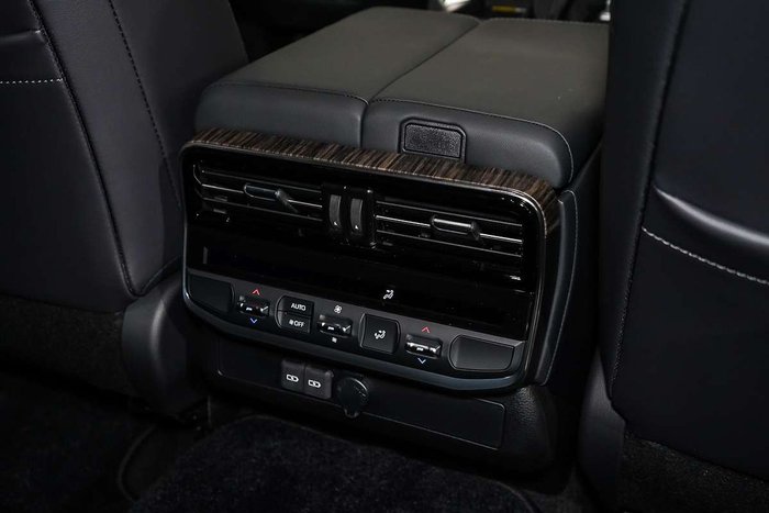 2026 Toyota Landcruiser VX