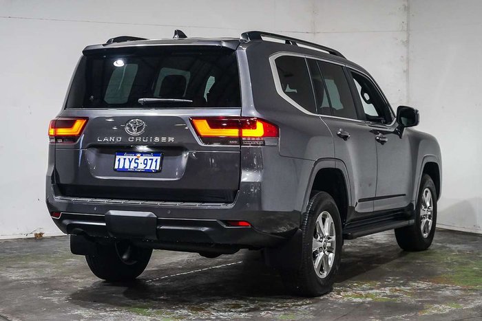 2026 Toyota Landcruiser VX