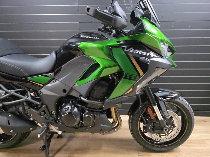 2026 Kawasaki VERSYS 1100 S Green