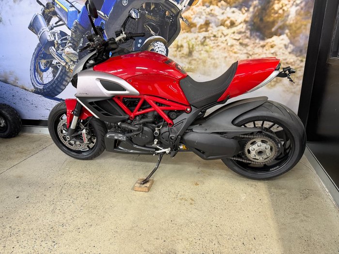 2011 DUCATI DIAVEL BLACK