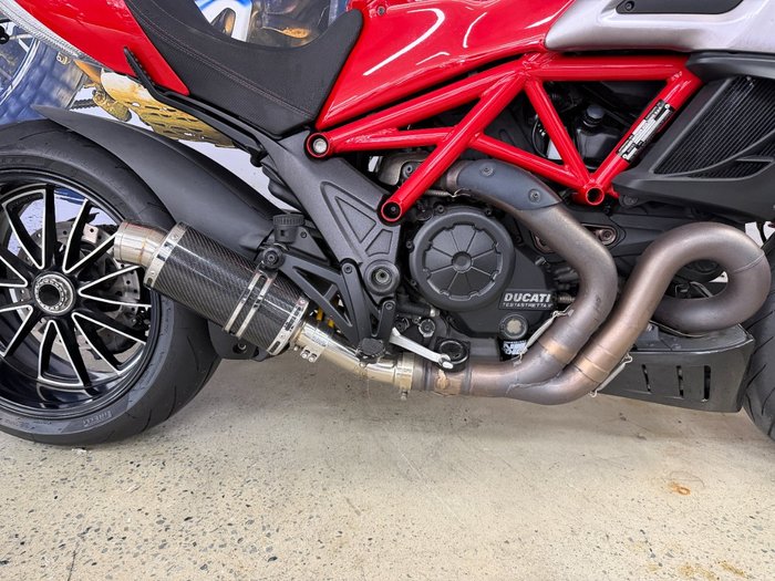 2011 DUCATI DIAVEL BLACK
