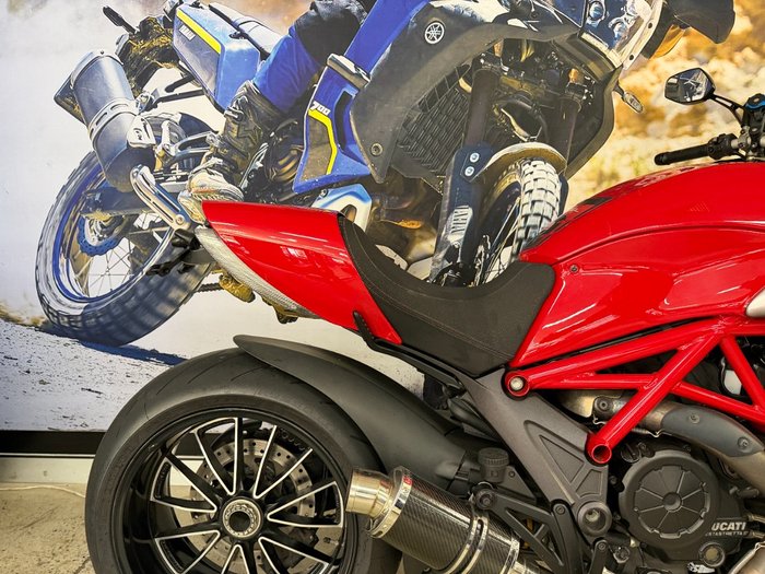 2011 DUCATI DIAVEL BLACK