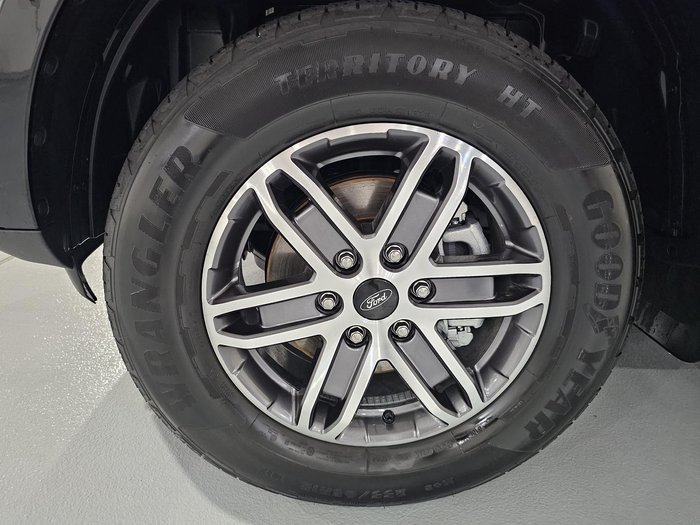 2025 Ford Everest Trend