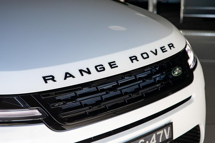 2026 Land Rover Range Rover Evoque P250 Dynamic SE