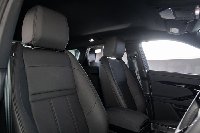 2026 Land Rover Range Rover Evoque P250 Dynamic SE
