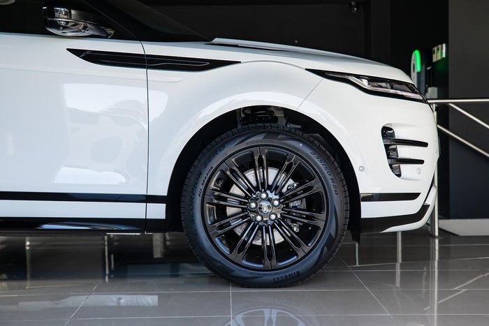 2026 Land Rover Range Rover Evoque P250 Dynamic SE