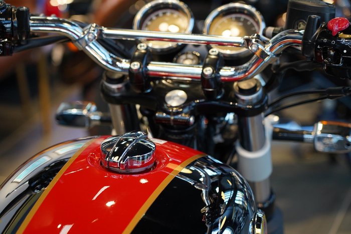 2026 Royal Enfield Interceptor 650 Chrome