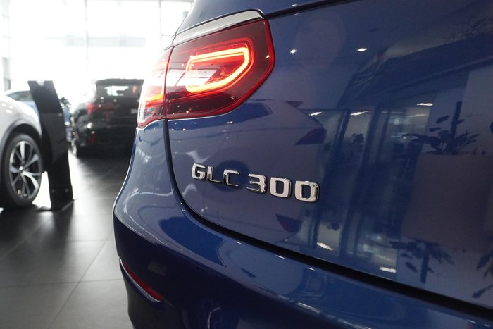 2023 Mercedes-Benz GLC-Class GLC300