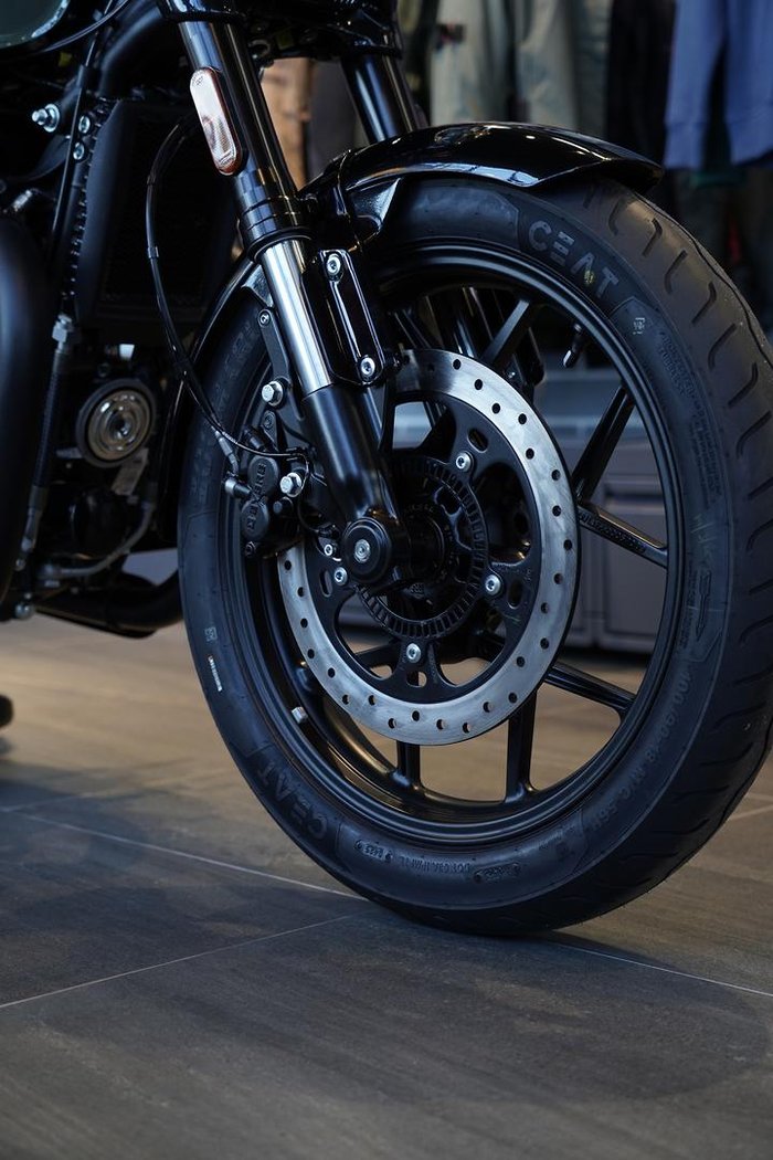 2025 Royal Enfield Shotgun 650
