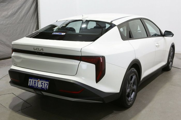 2025 Kia K4 S