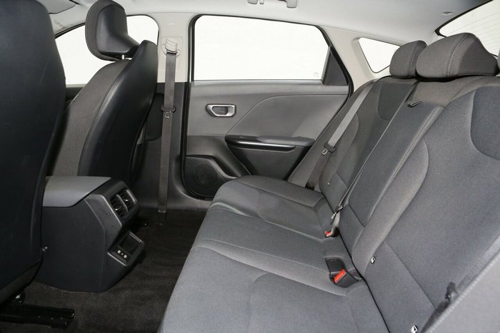 2025 Kia K4 S