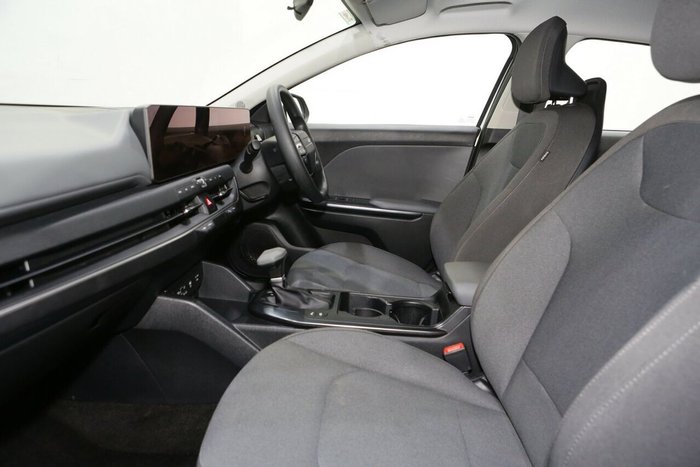 2025 Kia K4 S