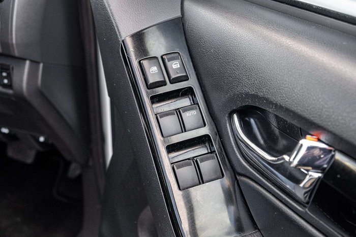 2020 Isuzu MU-X LS-T