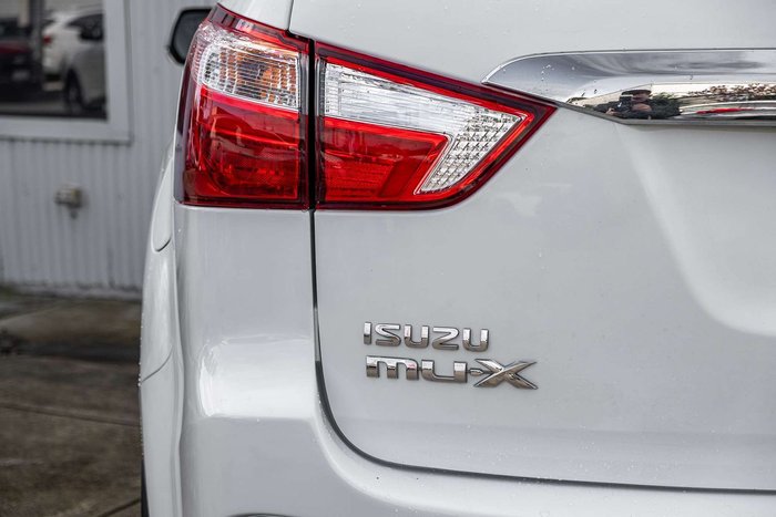 2020 Isuzu MU-X LS-T