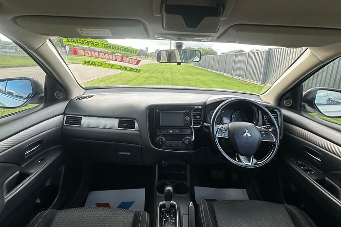 2015 Mitsubishi Outlander LS