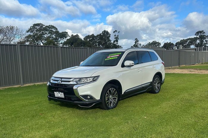 2015 Mitsubishi Outlander LS