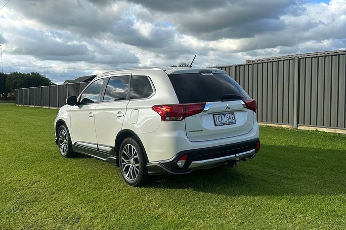2015 Mitsubishi Outlander LS