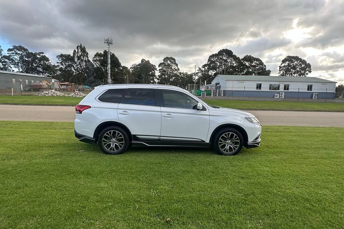 2015 Mitsubishi Outlander LS