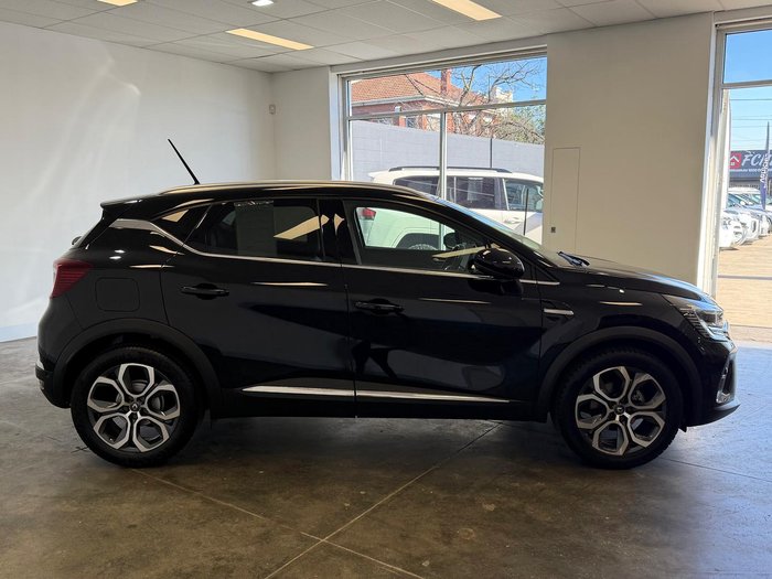 2021 Renault Captur Intens