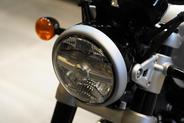2025 Royal Enfield Super Meteor 650