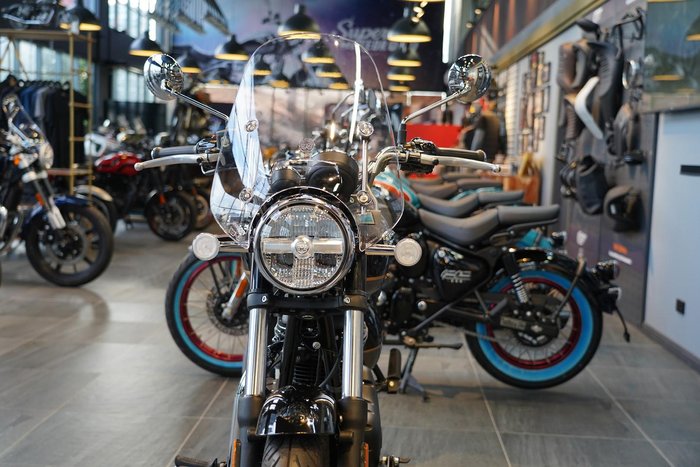 Royal Enfield Meteor 350 Supernova Meteor