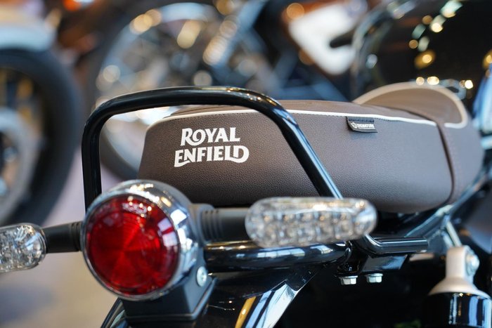 2025 Royal Enfield Bear 650