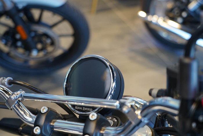 2025 Royal Enfield Bear 650