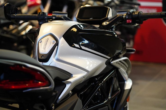 2025 MV Agusta Dragster 800 RR SCS