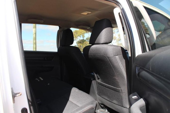 2021 Toyota Hilux SR