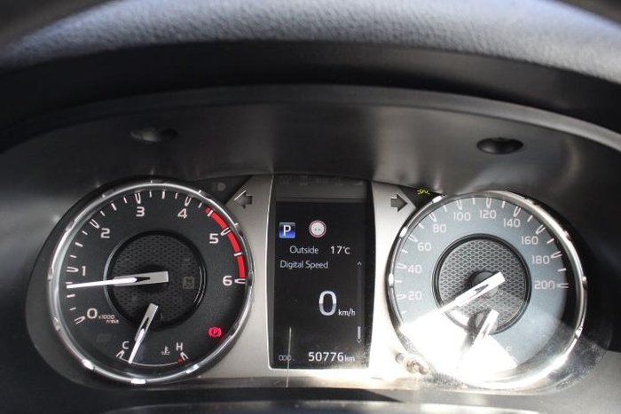 2021 Toyota Hilux SR