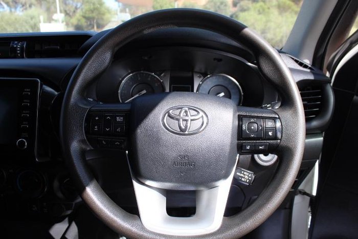 2021 Toyota Hilux SR