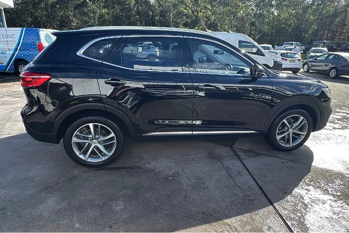 2022 MG HS Core