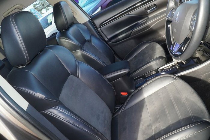 2020 Mitsubishi Outlander LS