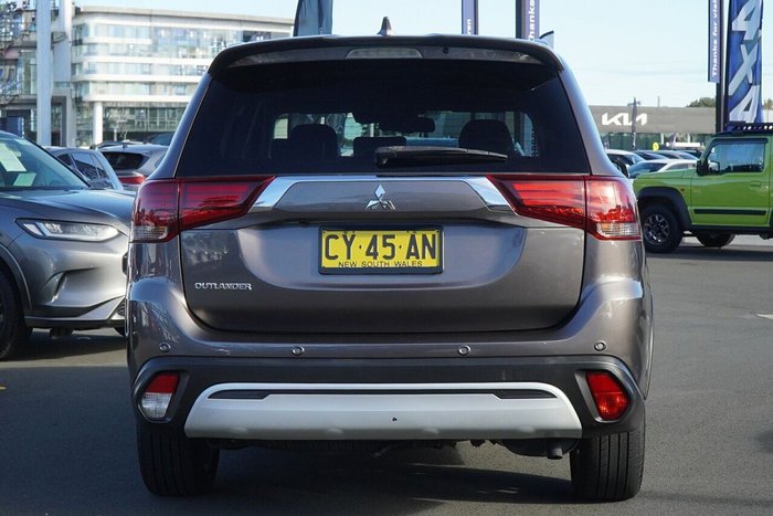 2020 Mitsubishi Outlander LS
