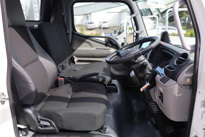 2025 Fuso Canter 515 White